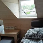 Mysliwska Dom 10-osobowy Ze Strefa Basenowa W Miejscowosci Niedaleko Zatoru I Energylandii Apartamento Chocznia