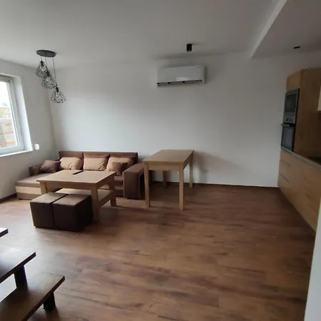Mysliwska: Chocznia Retreat With Pool Near Zator And Energylandia Apartment Wadowice