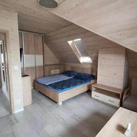 Apartment Mysliwska: Chocznia Retreat With Pool Near Zator And Energylandia