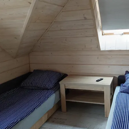 Apartment Mysliwska: Chocznia Retreat With Pool Near Zator And Energylandia *